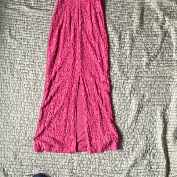 Coral long lace dress fully lined halter top, back slit - Picture 7 of 9